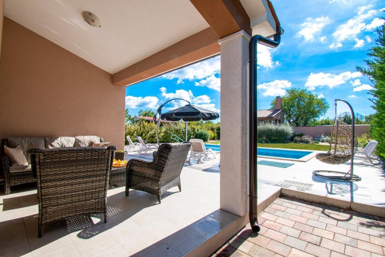 Moki Mit Privatem Beheizbarem Pool Vila *